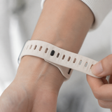 Apple Watch 38-42mm | Apple Watch (38/40/SE/41/42mm) - Square Buckle Silikonerem - Sand - DELUXECOVERS.DK