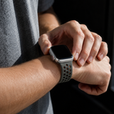 Apple Watch 42-49mm | Apple Watch (42/44/SE/45/46/49mm) - 4Run™ Silikone Løbe Sportsrem - Mørkegrå - DELUXECOVERS.DK