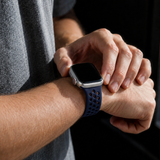 Apple Watch 38-42mm | Apple Watch (38/40/SE/41/42mm) - 4Run™ Silikone Løbe Sportsrem - Navy - DELUXECOVERS.DK